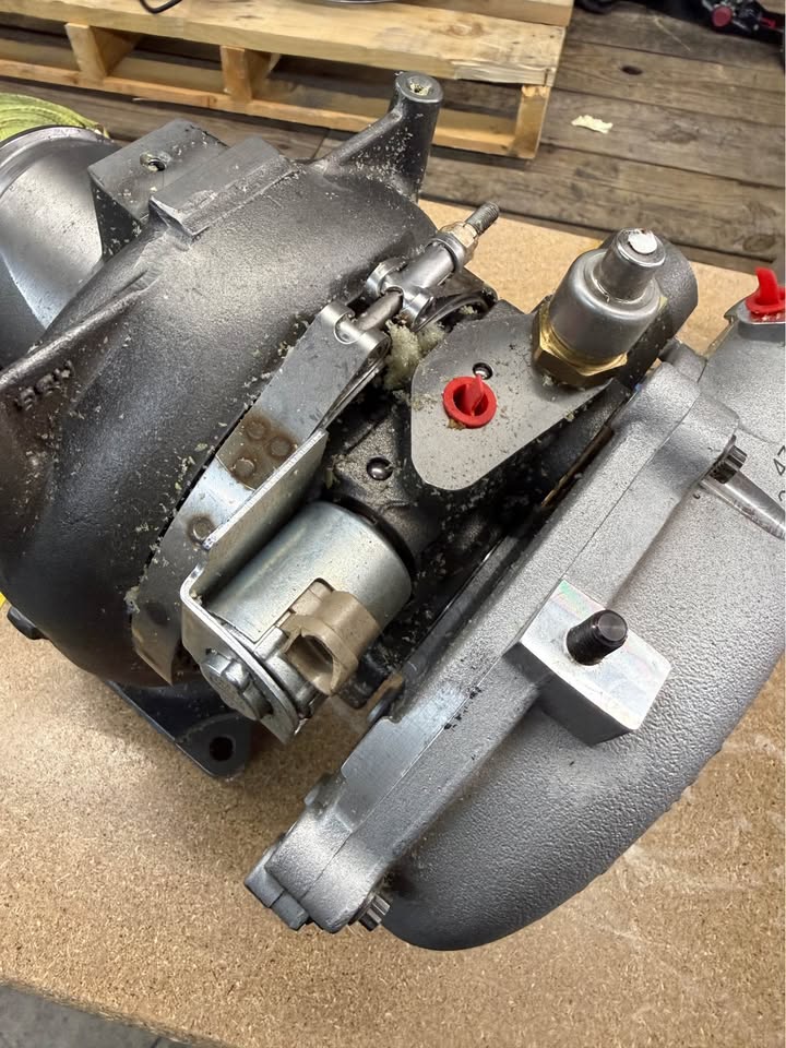 USED / BLEMISHED : Garrett 848212-5002S New Stock Replacement GT3788VA Turbocharger